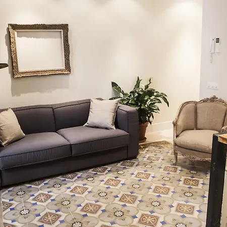 We Town House With Terrace Apartment