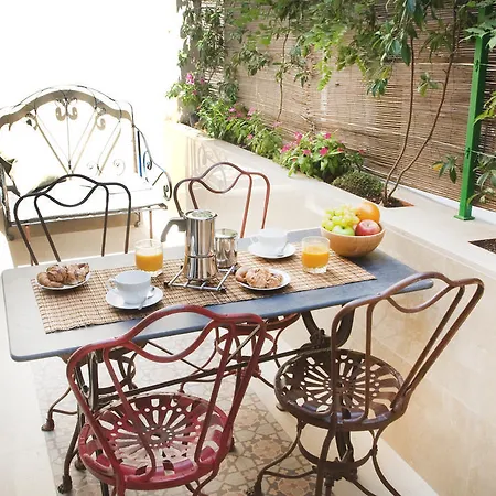 We Town House With Terrace *