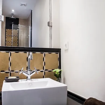 Apartment We Town House With Terrace Barcelona